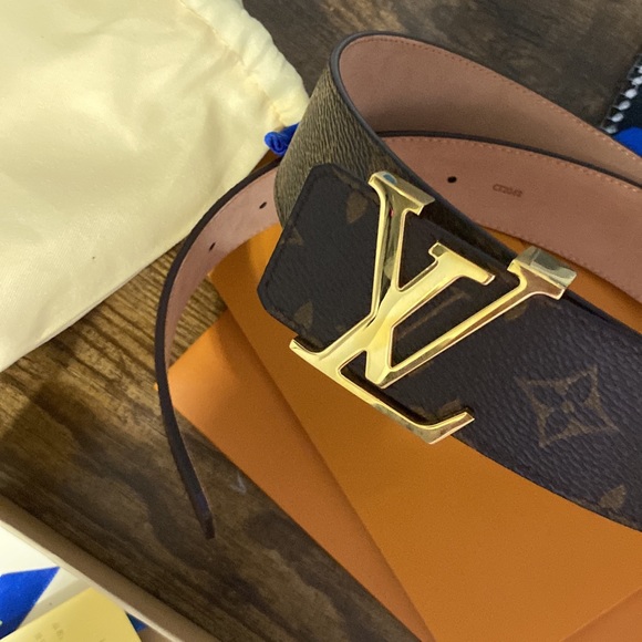 100/40 Louis Vuitton brown belt gold buckle. - Picture 4 of 5